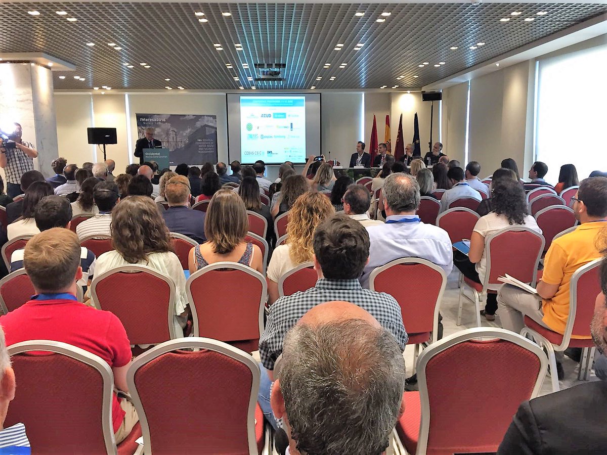 murciacongresos's tweet photo. Gran ambiente en la Conferencia Regional IWA sobre reutilización de agua gestión de la salinidad #IWARESA. Con @Aldabacongresos en el hotel @7coronas 💧💧 ¡Comenzamos! https://t.co/F7c10Xk9yi