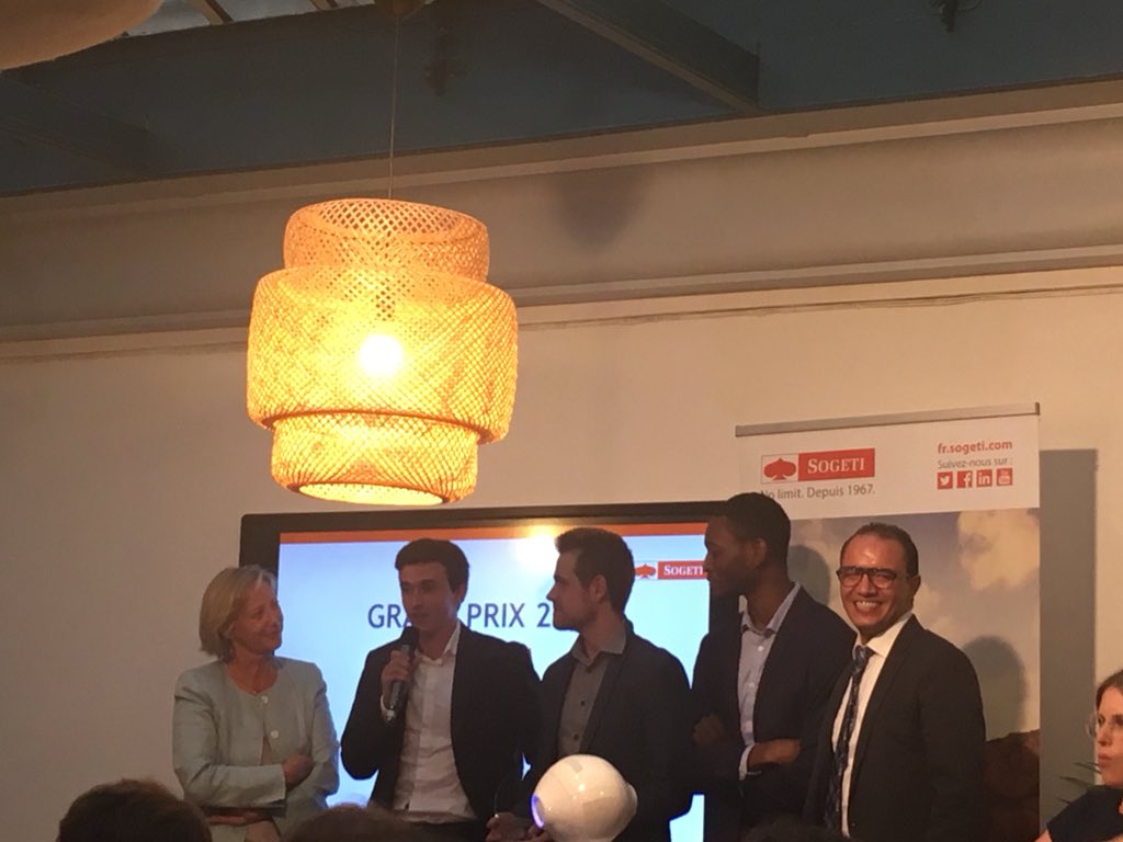 Sebirish's tweet photo. Encore @ESILVparis mis à l’honneur en remportant le #GrandPrix2018 du #DéfiH avec #GuideCam !!! Prix remis par @s_cluzel Secrétaire d’Etat chargée des Personnes Handicapées, Marraine du concours. Bravo!!!
@GroupeLDV https://t.co/M7DKTj3TVN