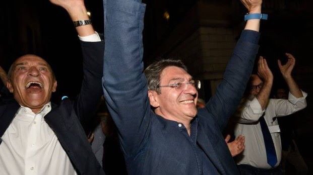 #amministrative2018 PD in Lombardia c'è ed è competitivo. Al ballottaggio in tutti i centri principali, dove invece sparisce #M5S. Straordinario il risultato a Brescia, <a href="/DelBono2018/">Emilio Del Bono</a> sindaco al primo turno con il Pd al 35%. Grazie a tutti! Ora pancia a terra verso i ballottaggi.