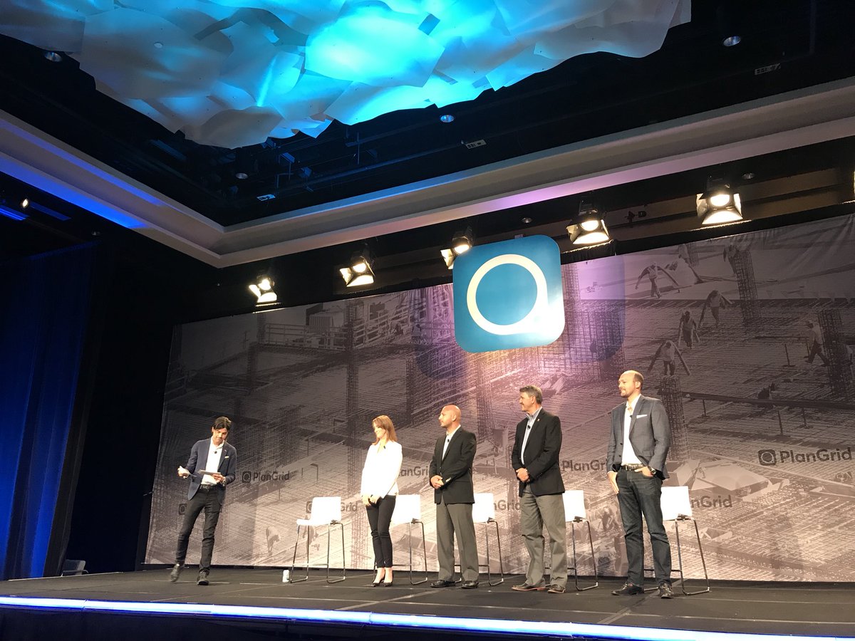 PlanGrid's tweet photo. “Digital is the future. Get on board or get left behind. Getting people trained on new tech in important,” Alex Holton, SVP of @JLL. #constructionindustry #PlanGridSummit https://t.co/0ibbtDQc4m