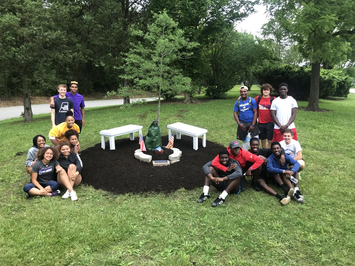 PeteScully1's tweet photo. Remembering our friend and classmate, Eric Clark on the one year anniversary of his tragic death. #EC6 #4Eric #WeAreTW #ItsWorthIt #4E https://t.co/HdQHc9HKiL