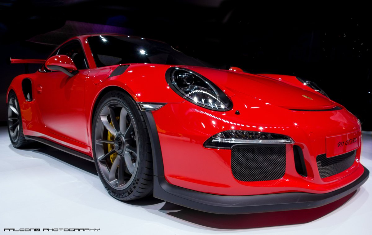 Soundof_Speed's tweet photo. The highly sought after #Porche 911 RS will be showcased at our fantastic #SoundofSpeed18 car show. Launched in 1972 the RS was engineered to help Porsche succeed on the racetrack. Check one these beauties on 4th August at Booker Airfield: https://t.co/0tAjZVBz7j https://t.co/skpkAZrE9a
