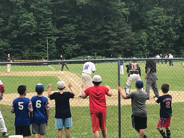 AYBSOnline's tweet photo. These future Clockers can't wait to cheer on @VarsityAHSBall and @CoachMessAHS in today's Quarterfinals! Good luck gentlemen! https://t.co/0mQa6G9NIq