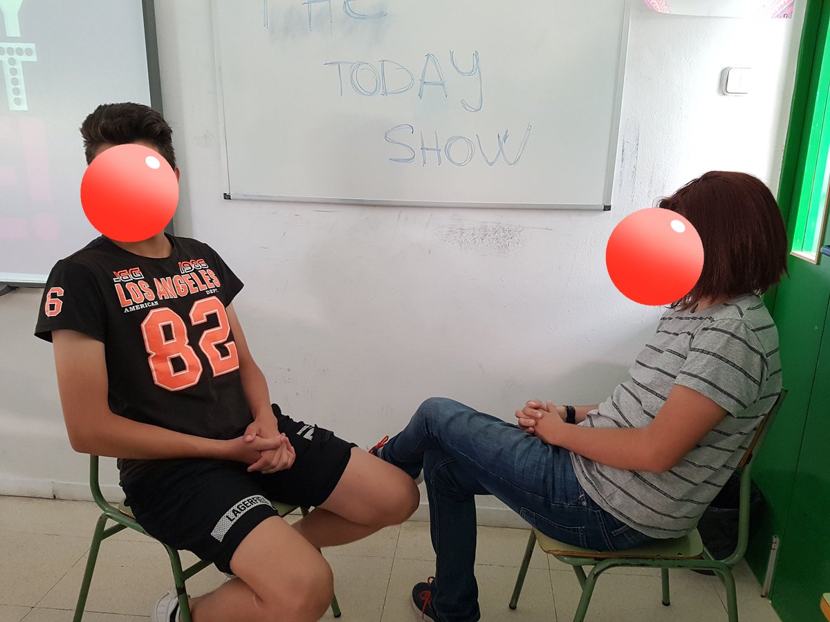 amotiteacher's tweet photo. Today in the #Englishlesson we interviewed #RafaNadal, #DonaldTrump, #ArianaGrande and #BeckyG in the #InterviewSection of the @TODAYshow . Great job, #ESO2! #elt #efl #inlovewithmystudents #lovemyjob #teachingisgreat #Badalona https://t.co/3eSRHM3jfM