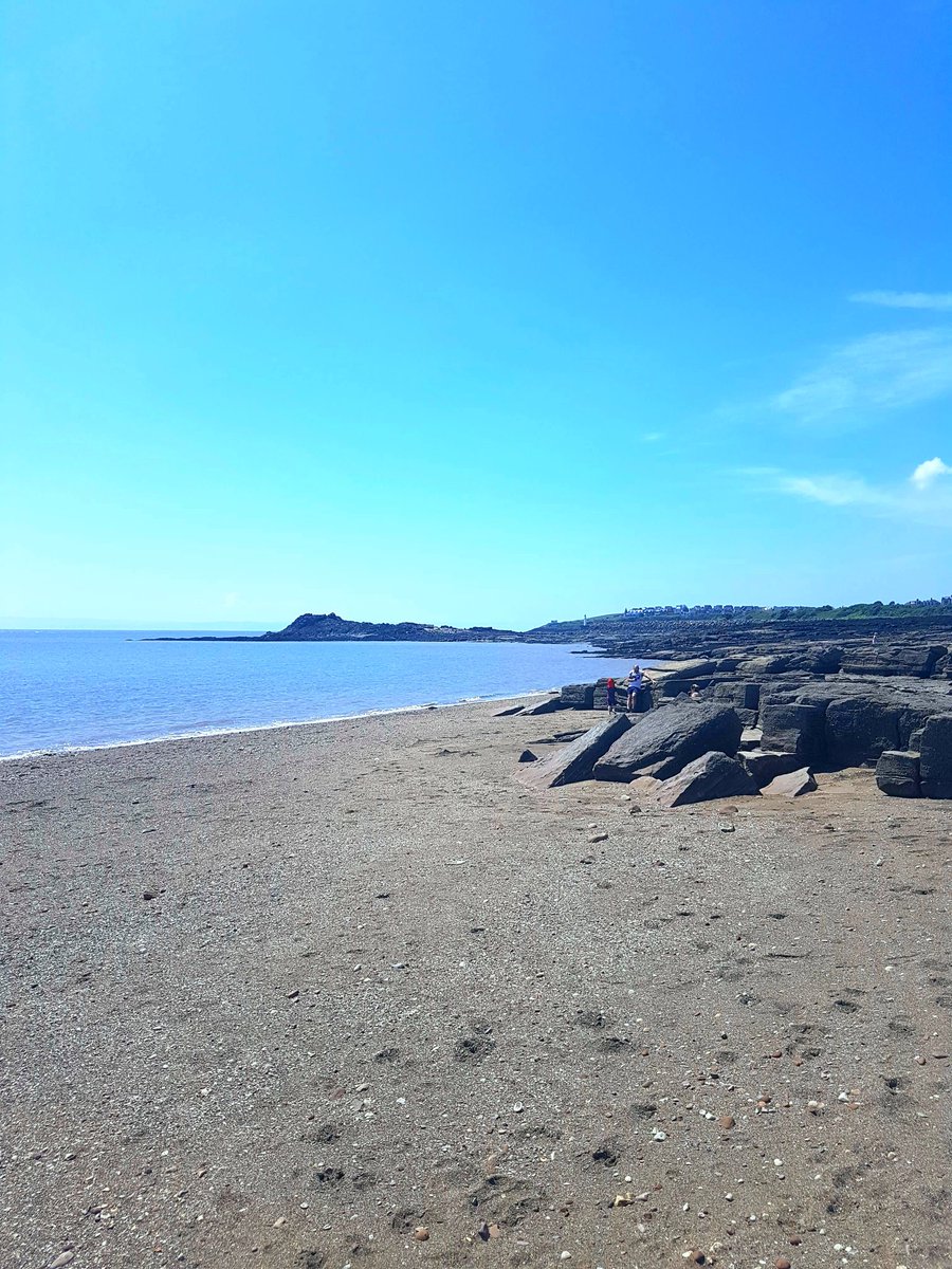 sezyboo's tweet photo. This ππ just has to stay!! π€π€ Another #beautiful day in @Barrybados π #Bendricks π https://t.co/dYh8Aec1PO