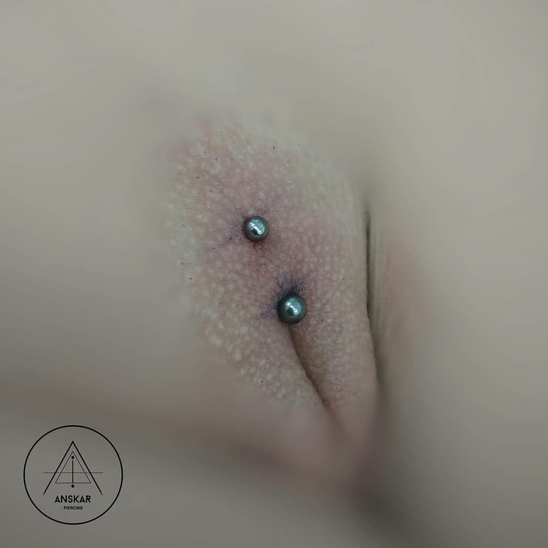 Anskarpiercing's tweet photo. Christina piercing #chistina #christinapiercing #Barcelonapiercing #piercingbarcelona #roscainterna #internallythreaded #titanium #titanio #astmf136 #finejewlery #anskar #anskarpiercing #cerdanyolapiercing #piercing #bodypiercing #Barcelonapiercing #piercingbarcelona https://t.co/JKds7O12J9