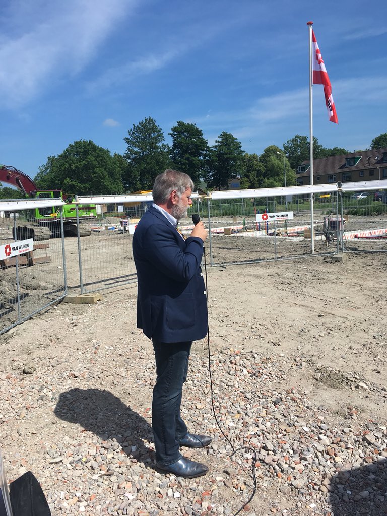 kohuisman's tweet photo. En connected! Vanmiddag de start gevierd van 36 all-electric appartementen in opdracht van #woonstichtinglangedijk te Noord-Scharwoude. Duurzaam, gasloos in @GemLdijk @VanWijnenGroep #samenbouwen https://t.co/178T3i6ww8