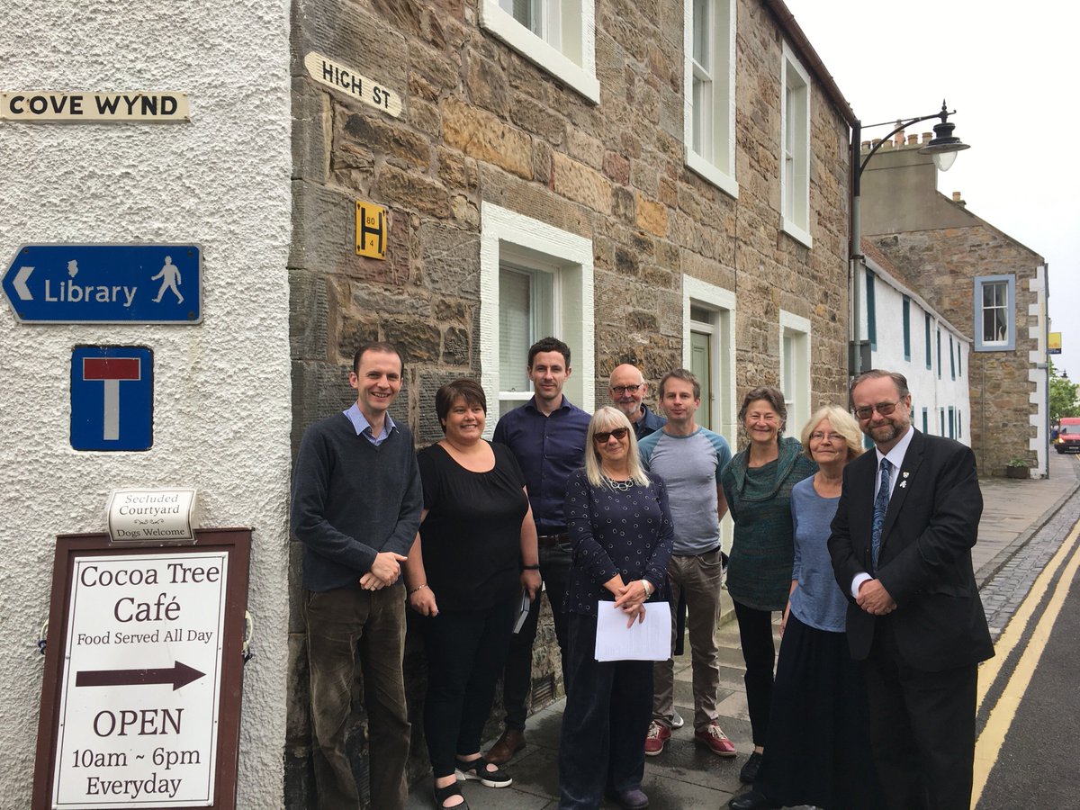 RealLeQuinn's tweet photo. North East Fife MP @StephenGethins backs bid to encourage more visitors to explore #Pittenweem's picturesque High Street @funkyscottish @PittenweemChoco #PittenweemHub #WeemGallery #EastNeuk https://t.co/D6MJDQJSYD https://t.co/RTcEcb0qC6