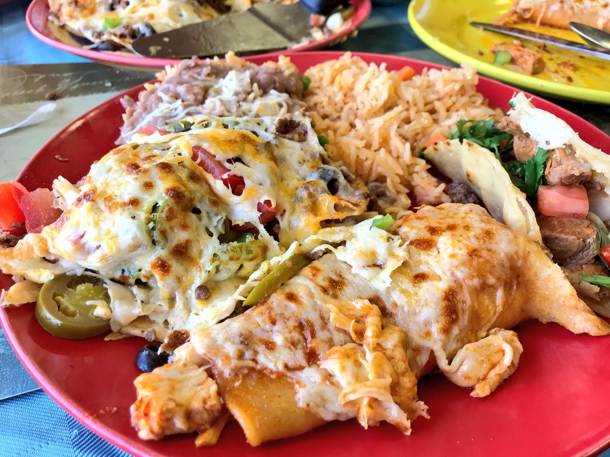 MichiganGonzo's tweet photo. Hey @amyonthetrail What’s the toughest part of a Michigan’s Best search? For me it’s reviewing photos of awesome meals I want to eat again! #tacowithdrawl #mibest #bestmexicanfood #MIBestMex  RESULTS LATER THIS WEEK! https://t.co/YMZXc8nVDn