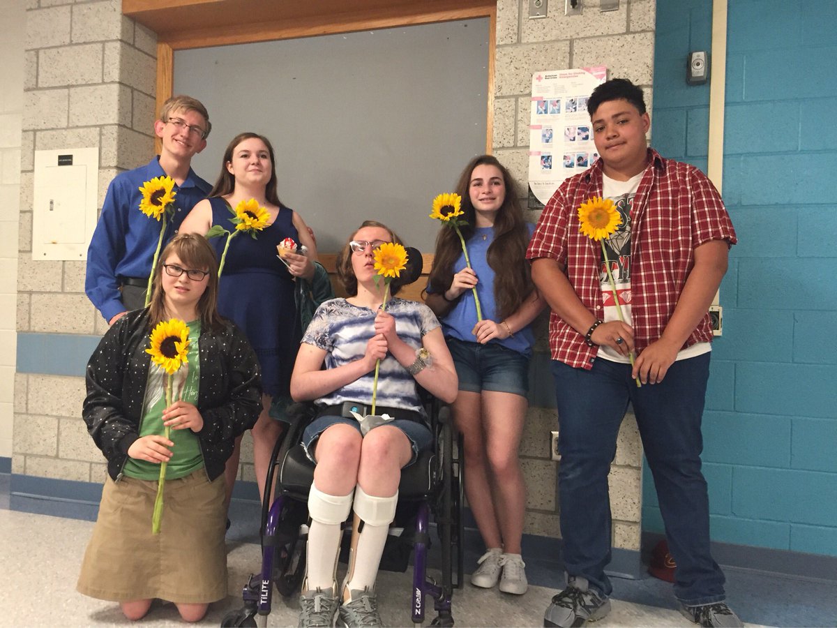 EFabrizioGarcia's tweet photo. @NFHighSchool @UnifiedTheater after their successful production. So proud to be a part of this phenomenal program with these amazing actors! #inclusion https://t.co/4nouU6ATSJ