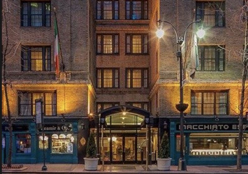genemurphy's tweet photo. All Aboard! Last call to get a ticket for tonight’s chance to meet some awesome Irish tech companies in #NewYork with @bankofireland! Register for #techmeetchat at 6pm Fitzpatrick's Grand Central New York! Free tickets here: https://t.co/zIBTa6GbPX #BOILabNYC https://t.co/Q2A3cPtbxx