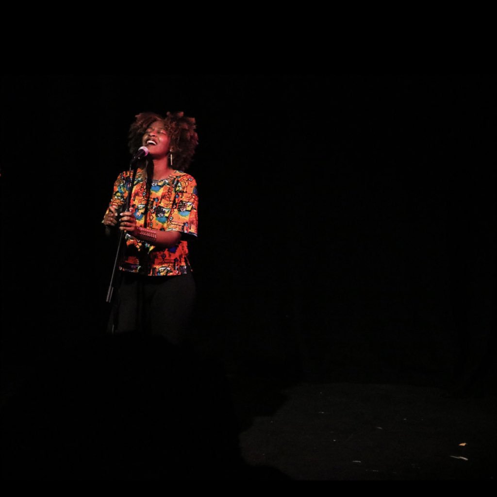 InsideOutUK_'s tweet photo. Quick flashback to our first ever #InsideOutUK event last year featuring the super talented artist; @_SHANTEH_ , powerful speaker @Eche_in_Life &amp; courageous speaker &amp; mentor @ruby_tols 

#MentalHealth #mentalhealthawareness #Insideoutuk https://t.co/MFW6apzi8D