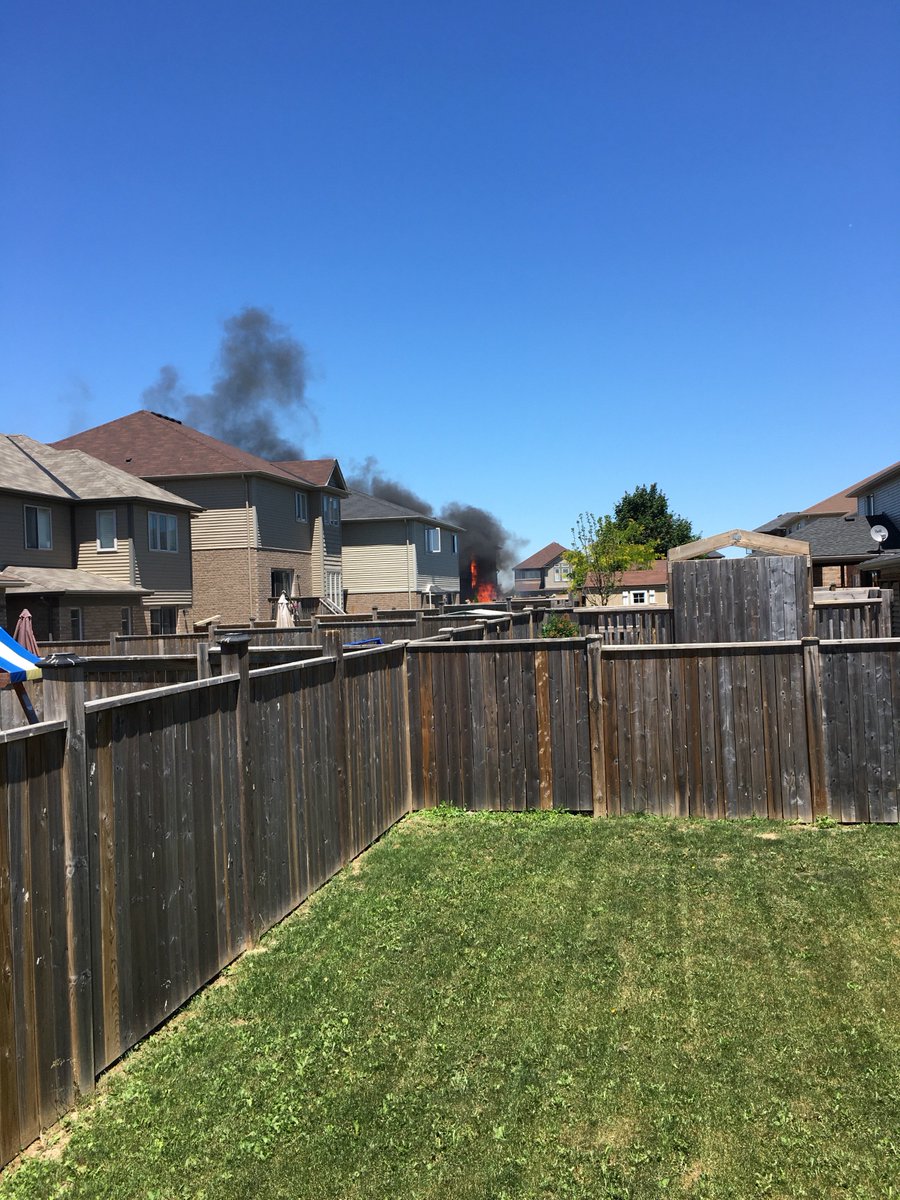 bbagli01's tweet photo. @MyBinbrook House fire on Pavillion drive! https://t.co/8P53aTTm3h