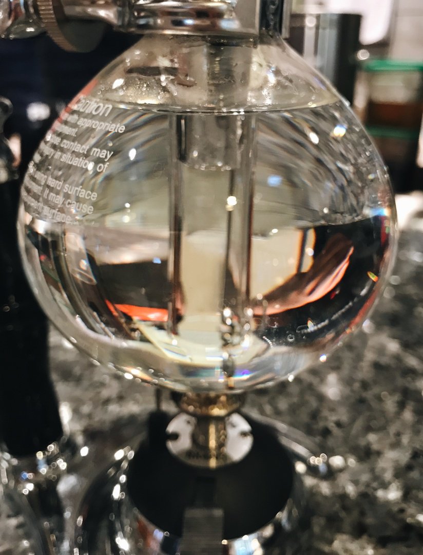 Happy Monday! We can see the future... A great week with lots of coffee.

#findyourlatitude #siphonedcoffee #localroaster #nmroaster #howtosantafe #simplysantafe #35northcoffee