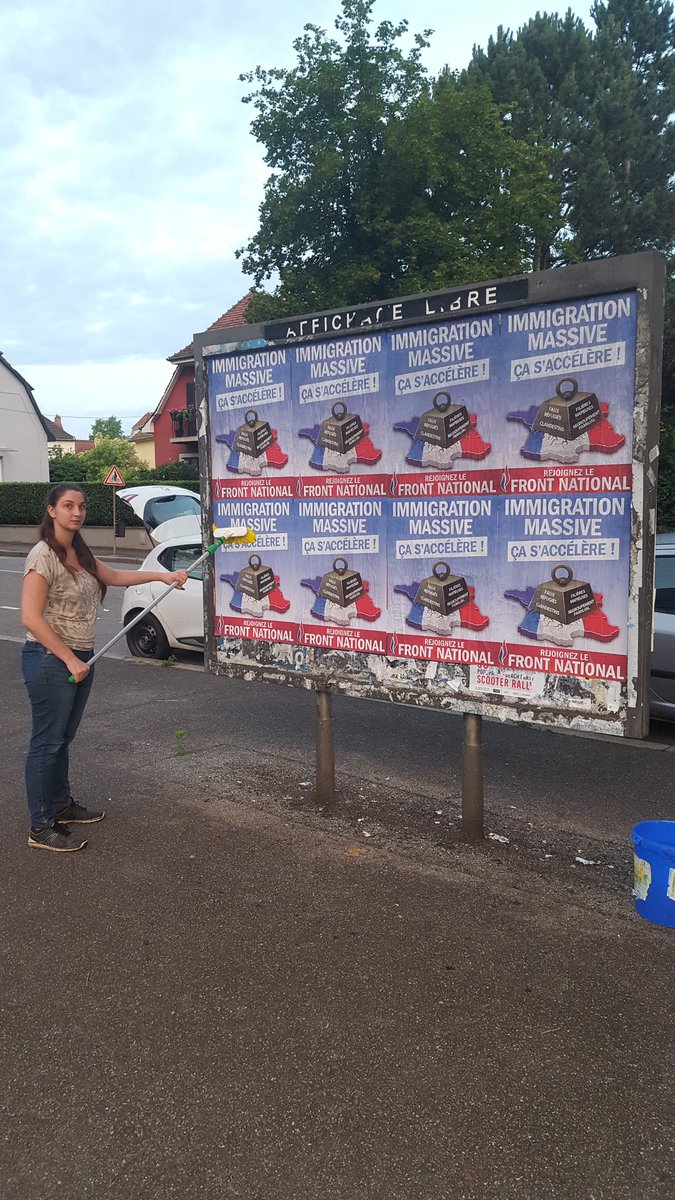 FranckPortha's tweet photo. Ce matin le @RNMulhouse était encore présent sur le terrain, au plus près de la population, toute l'année, toujours aussi motivé, toujours dans la bonne ambiance, et aucun quartier négligé.
#Mulhouse https://t.co/Tn9O2kGmJr