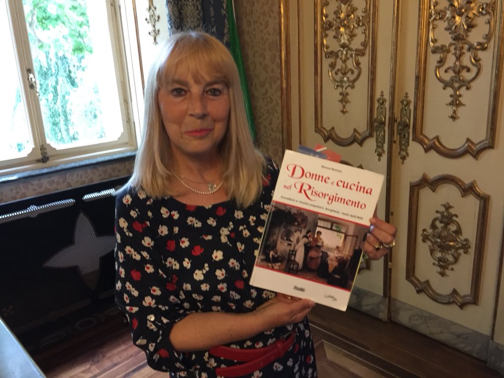 CamComTorino's tweet photo. A Palazzo Birago #bocuseoff è anche storia e cultura del cibo con la presentazione a cura di @confartorino su donne e cucina nel risorgimento @torinopiemonte @CircoloLettori @turismotorino https://t.co/xicZOhWCjg
