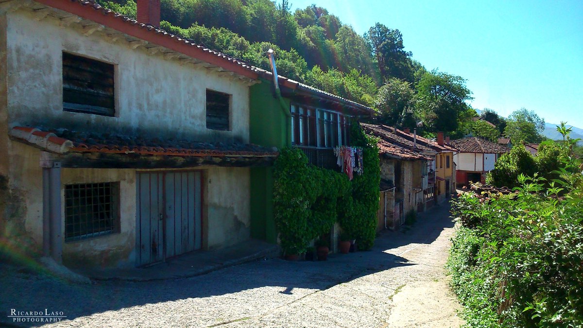 Ricardo_Laso's tweet photo. #RECONCOS / #LENA - #ASTURIAS
Reconcos es una Localidad del Concejo de Lena y perteneciente a la Parroquia de #Muñón #Cimero. Está situada a una altitud de 520 metros. https://t.co/TafoGoPnuc