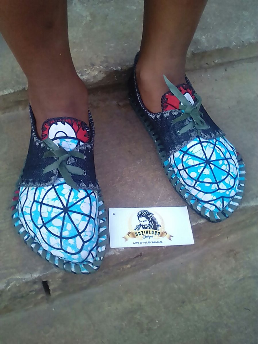 Nozihlobodesign's tweet photo. @SayEntrepreneur we do handcrafted  designs we also do customized designs
For inquiries
Call:078 279 4502
WhatsApp
073 576 4517 https://t.co/njXse90igZ