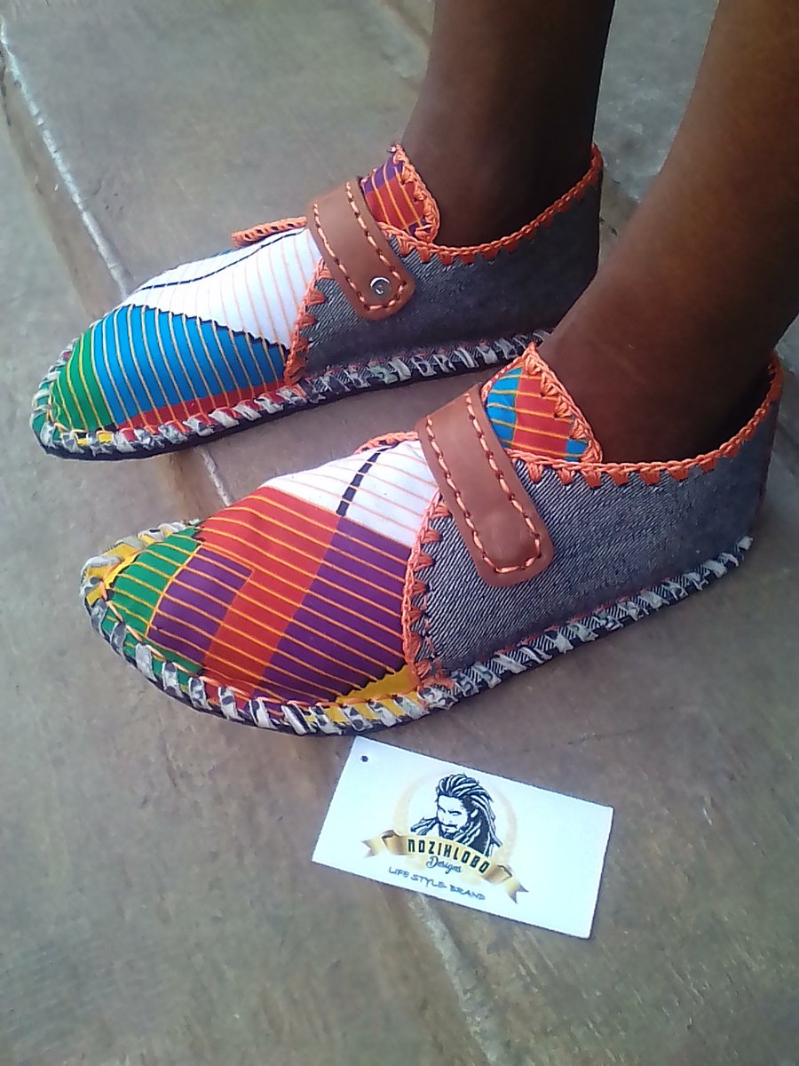 Nozihlobodesign's tweet photo. @SayEntrepreneur we do handcrafted  designs we also do customized designs
For inquiries
Call:078 279 4502
WhatsApp
073 576 4517 https://t.co/njXse90igZ
