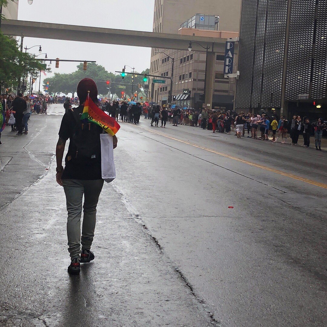 wdet's tweet photo. Views from #MotorCityPride this weekend 🏳️‍🌈 #scenefromdetroit #pridemonth https://t.co/kFSSJWOU9t