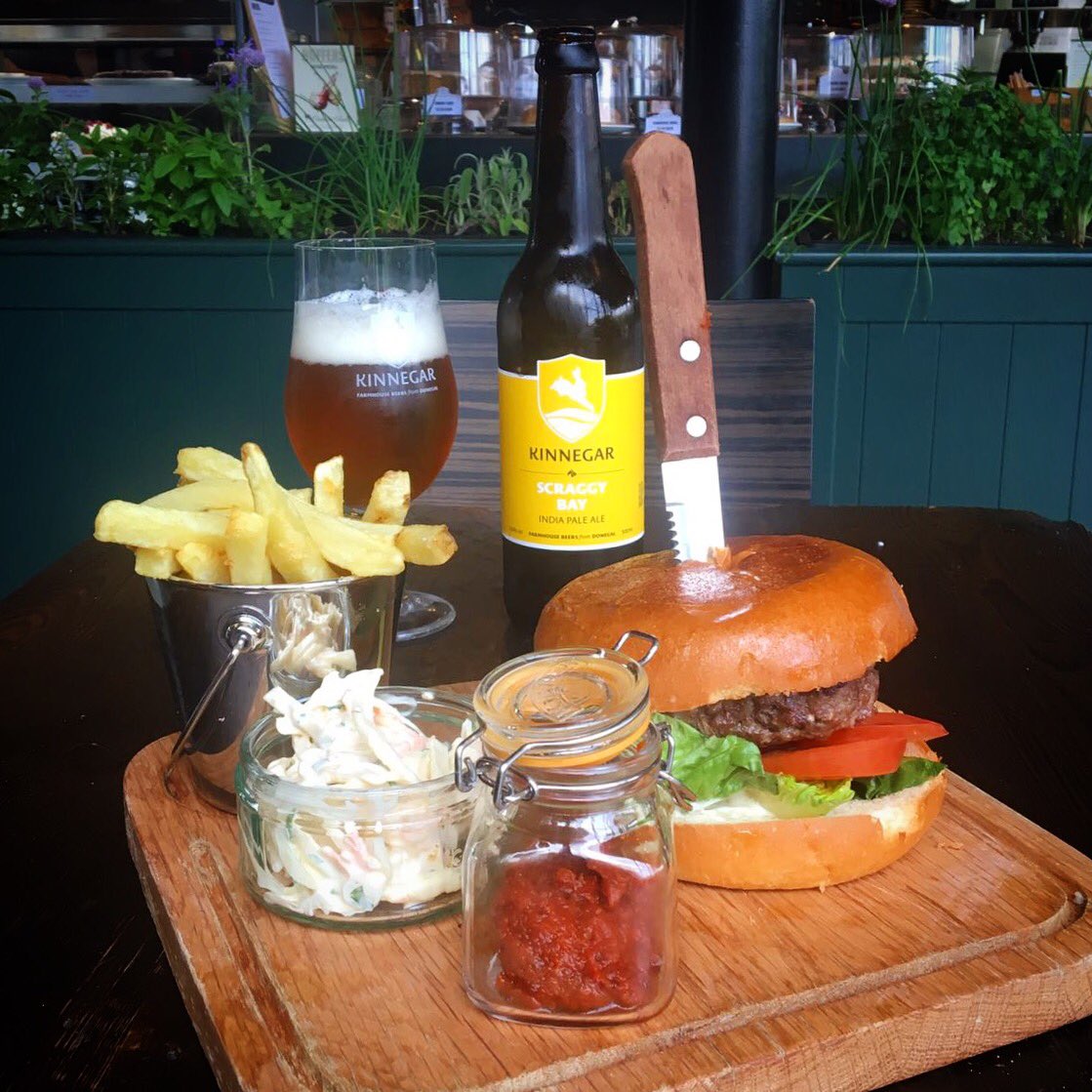 Oakfield_Park's tweet photo. This Father’s Day, why don’t you treat all the special, often overlooked, and always hungry men in your lives to this delicious lunch deal?
McCarron’s Butcher’s Steak Burger, Sticky Tomato Jam, Skinny Fries served with a cold Kinnegar Farmhouse Beer - all for €14.50 #fathersday https://t.co/8IckuFuWGu