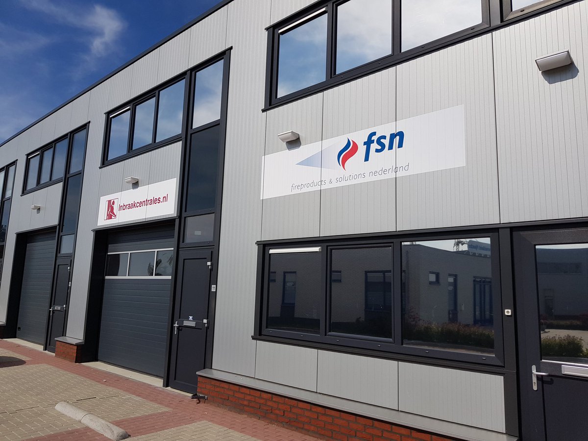 FSNBV's tweet photo. Reclame vandaag geplakt https://t.co/IA94s4zcWm