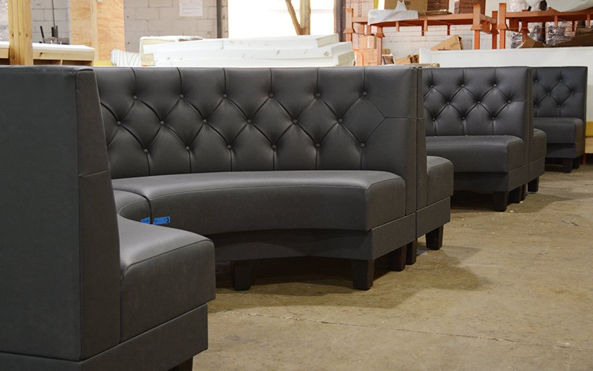 MaxsunGroup's tweet image. U-Shaped Booths for Ports of Italy! #booth #banquette