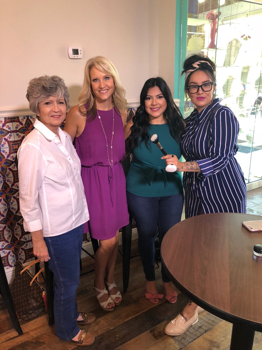 ⁦<a href="/SALiveKSAT/">SA Live | ABC KSAT</a>⁩ eyebrow models!