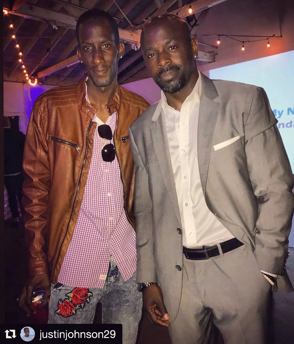 AlimiBallard's tweet photo. Thanks for coming out bro! 🙌🙌#4aGreatCause #Empower #Give #UPLIFT • #Repost w/ @justinjohnson29 • @Love_MyNeighbor event last night #LoveMyNeighborFoundation https://t.co/y4g2umkAmA