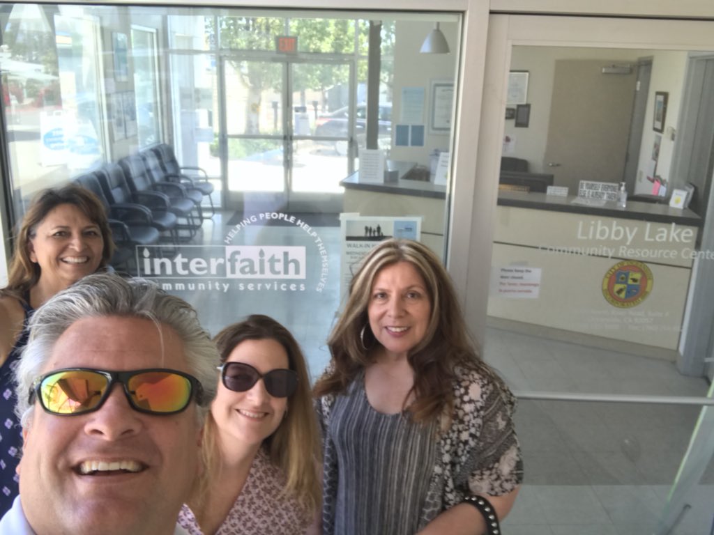 DKriedeman's tweet photo. Community partners with @OUSDPromise @vcchealthcare and Interfaith.  Building behavioral health and #OUSDLEADS  #TeamPressurePoint #TeamNotAsCoolAsSteveBessant https://t.co/vnr8oZ2KDt