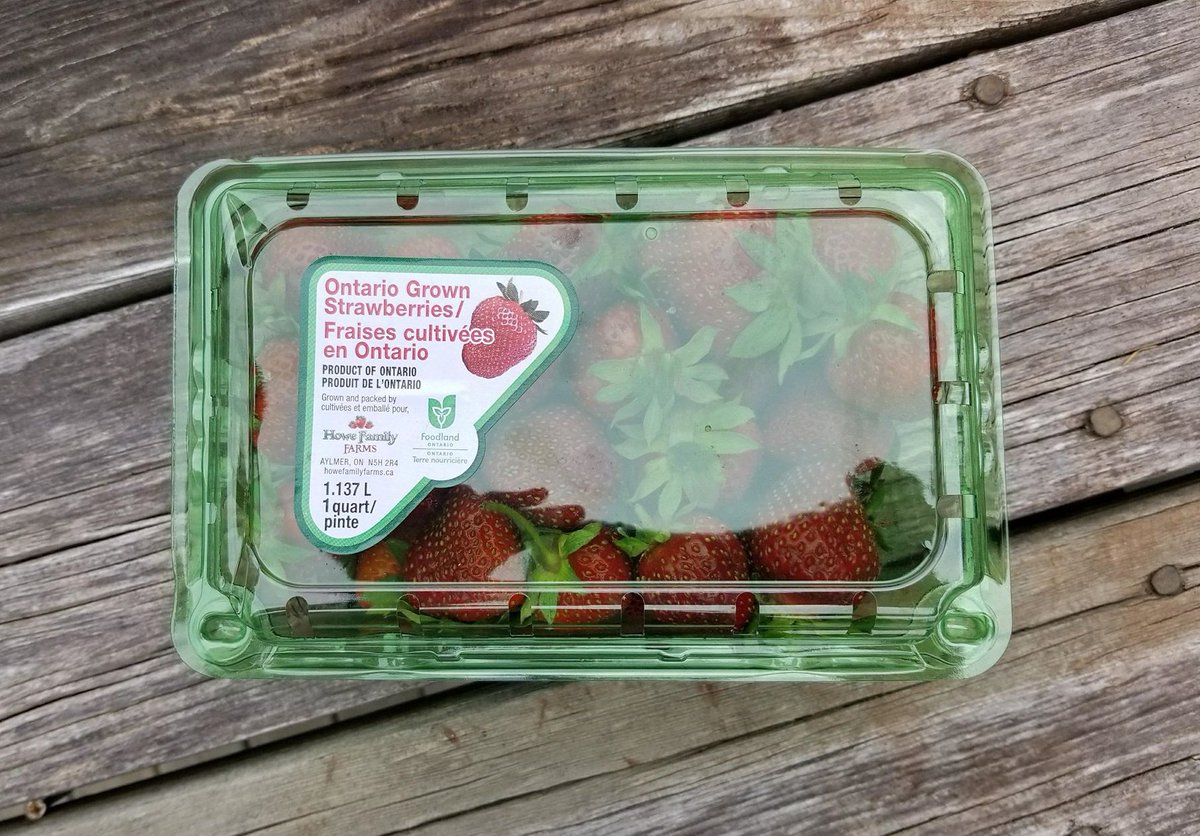 FarmFoodCareON's tweet photo. Move over imports, Ontario strawberries are taking over! Look for #ProductofOntario or the #FoodlandOntario logo on the label. #qualityoverquantity #loveONTfood https://t.co/gbcbtzNecJ