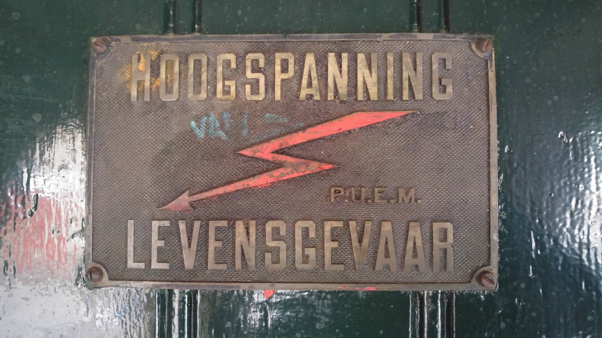 oraesque's tweet image. Impressions 
🔧🚂✈⚡🔨
#tech18 #nloug_tech18 #techexperience