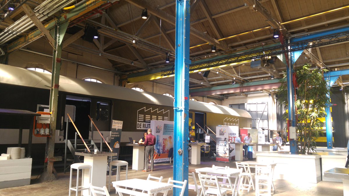 oraesque's tweet image. Impressions 
🔧🚂✈⚡🔨
#tech18 #nloug_tech18 #techexperience