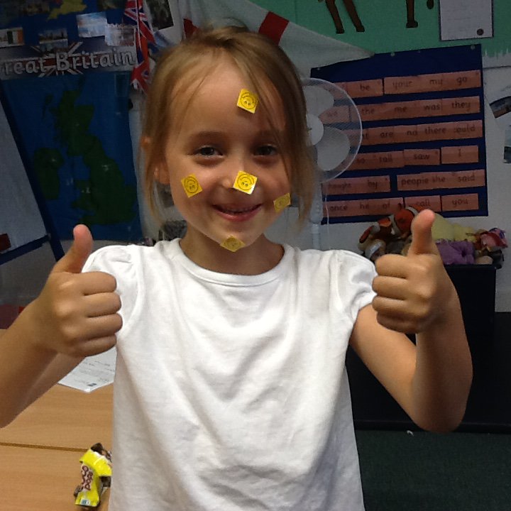 Moat_House's tweet photo. Just look at these faces :) Some of the Year One children after their Phonics Screening Test. I think they did well, don't you? :) #soproud #amazing #stickercrazy #smashedit https://t.co/u5qa0DdDK4