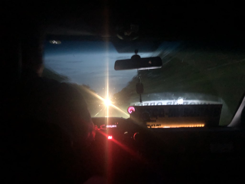 slavskiy's tweet photo. Эти кабинки смерти (автобусы и бусики) что носятся по 140 по разбитым дорогам на междугородних маршрутах. Где пристегнуться нельзя, тормоза плохие, из защиты только иконка. Где единственное средство себя обезопасить - выйти. Когда это все станет цивилизованно? https://t.co/mDqCUFaLN7