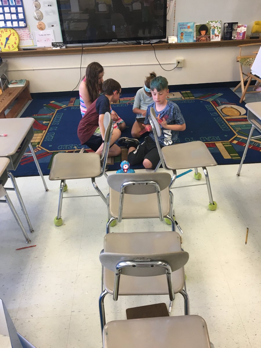 MissReidGr2's tweet photo. Coding our Dash robots to travel through some homemade obstacle courses. Next week we take on the dash catapult! https://t.co/tzcE3m1SVu