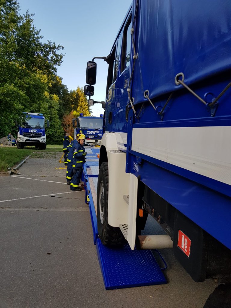 Ausbildung zum Thema Transport von Fahrzeugen. Lust auf eine technische Ausbildung #thwAusbildung