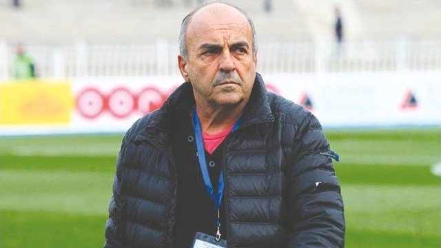 #MOB: Mercato 2018
#Alain Michel: Finalisation des négociations demain mardi.
#Belkacemi: La direction a répondu favorablement aux exigences financières du joueur. Sa réponse est attendue pour demain mardi.