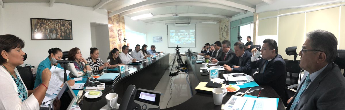 Luiscasob's tweet photo. En @NuevaAlianza nos conectamos en videoconferencia con todos los comités estatales del país para planear la última fase de la campaña electoral. Pronto habrá anuncio de movilización sin precedentes. #NuevaAlianzaPlay
#PorSiTeLoPerdiste https://t.co/QCkNokRUXZ