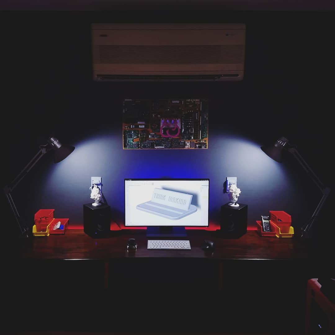 ThinkMaking's tweet image. 💻🛠 What do you guys think about my work/editing station? Of course I went the 4K and RGB route 😎
-
📽Qué piensan de mi estación de trabajo/edición?  Claro, me fui por la ruta 4K y RGB 👌🏽
-
#ThinkMaking #Workshop #EditingStation #Work #Design #YouTubeChannel #SolidWorks