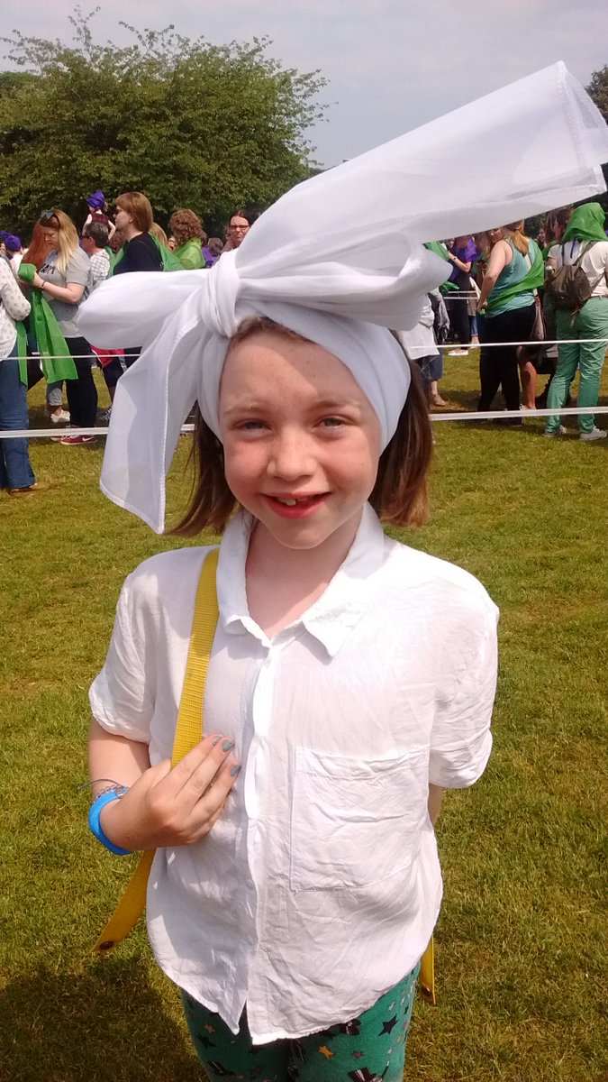 cdm_mobo's tweet photo. "What do we want?".... EQUALITY! "When do we want it?"... NOW! V proud of my wee one starting this chant and everyone joining in. She looked well chuffed...#PROCESSIONSEdn #PROCESSIONS2018 @P45Aberlady @aberladyschool https://t.co/oSfFs02Ubn