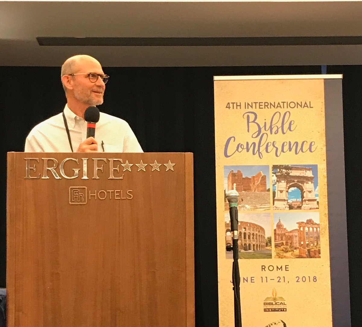 EstherKnott's tweet photo. Ted Wilson, President of the General Conference of Seventh-day Adventists gives an opening welcome to the participants of the 4th International Bible Conference (Rome). #4ibc https://t.co/vllIjlYqHw