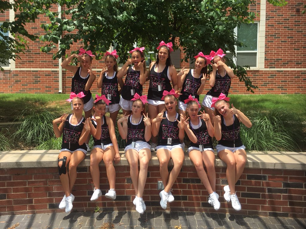 Profe_Ferrell's tweet image. #TMSCHEER #NCA2018