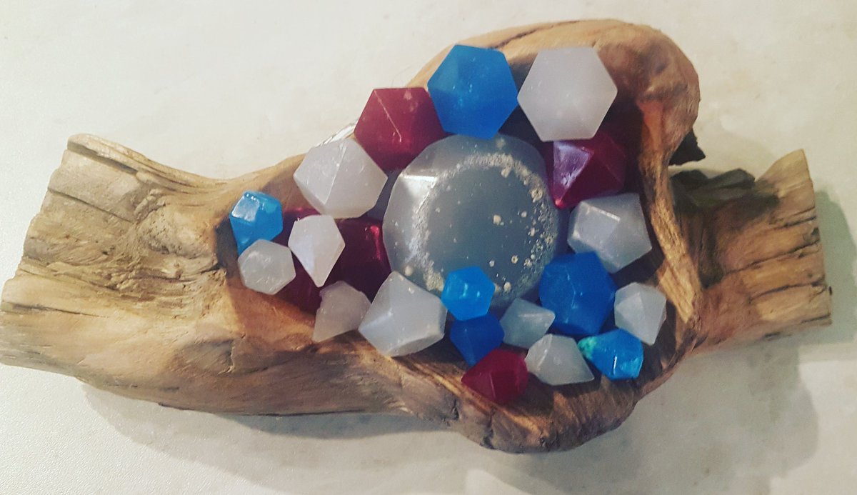 Bubbletroubleso's tweet photo. Treasure galore! I love treasure, soap treasure but treasure nevertheless!
#soap #soapgems #treasure #skinfriendly https://t.co/66OWFflWJZ