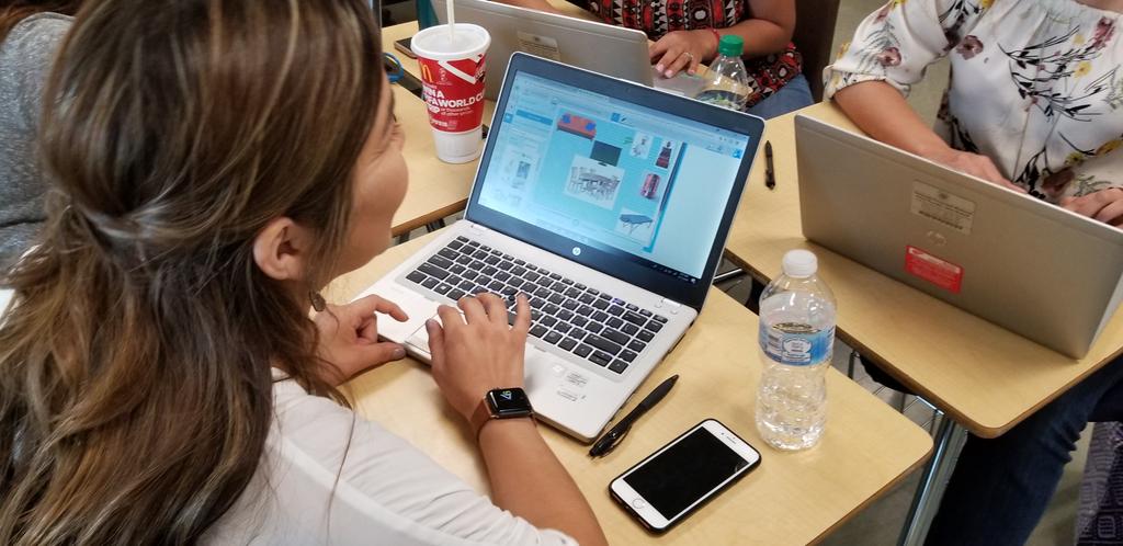 pvilla07's tweet photo. What a great way to start the day with these fantastic Ts here at #neisdtc18 learning and creating #SMARTamp workspaces. Especially loved that my @RF_Elementary Rock Star Ts were here too! #NeisdiTech @SMART_Tech @TinaMireles1 https://t.co/AX2wbn6vNt