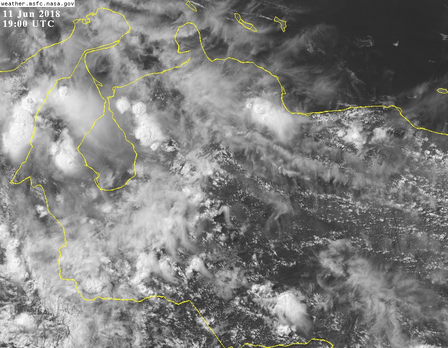 Meteovargas's tweet photo. Núcleos cumuliformes aislados producen lluvias moderadas a fuertes algunas acompañadas de actividad eléctrica en SE de Miranda, Sur de Aragua, Yaracuy, COL/Oeste de Zulia, parte de los Llanos occidentales y Andes https://t.co/yNBX229OOW