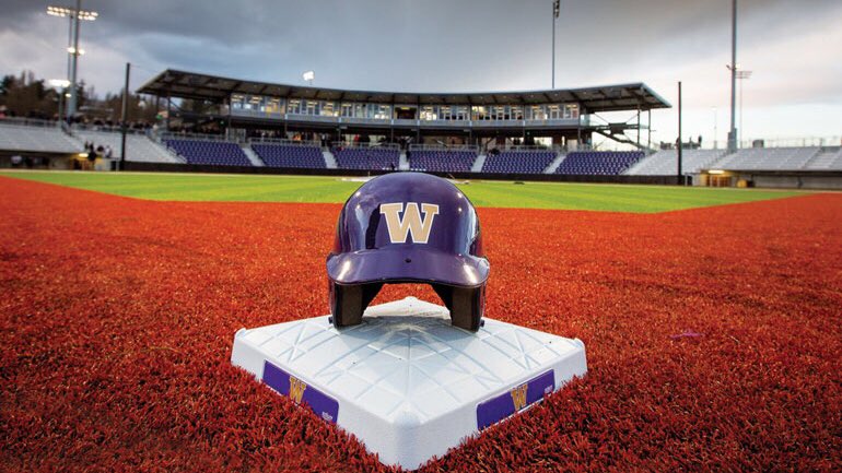 FieldTurf's tweet image. Shoutout @UW_Baseball @UWAthletics for making it to the College World Series for the first time in team history!
#TeamFieldTurf #GoHuskies ⚾️