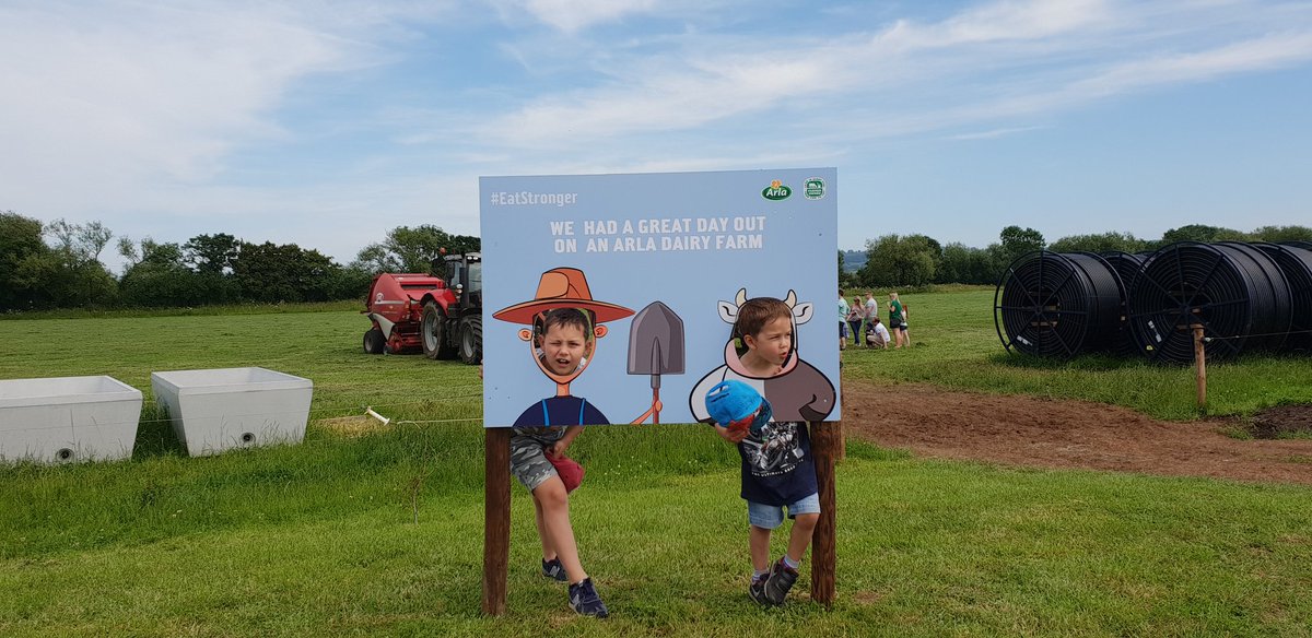 stevebrooks1983's tweet photo. #OpenFarmSunday18
Great day had by us all at Appleby Organic Farm Bretforton @FarmerAppleby https://t.co/i0CRTKHjJh