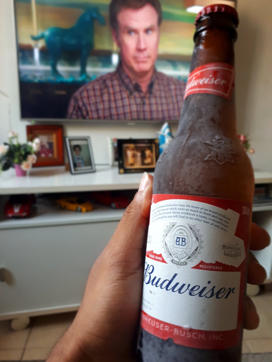 Yurinho_Silvass's tweet photo. Netflix e uma cervejinha... Sou apaixonado 🍺❤️ https://t.co/CgaZYOnjCJ