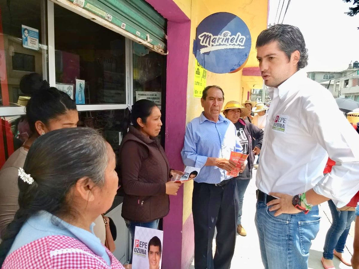 pepeozuna's tweet photo. Inicia nuestro Lunes con toda la actitud.
Los vecinos de San Pablo Autopan se unen a nuestra campaña #campañatodoterreno.
#HagamosEquipo para crear mejores condiciones de vida a todos los habitantes del #Distrito26. https://t.co/gXmIM4G1Nn